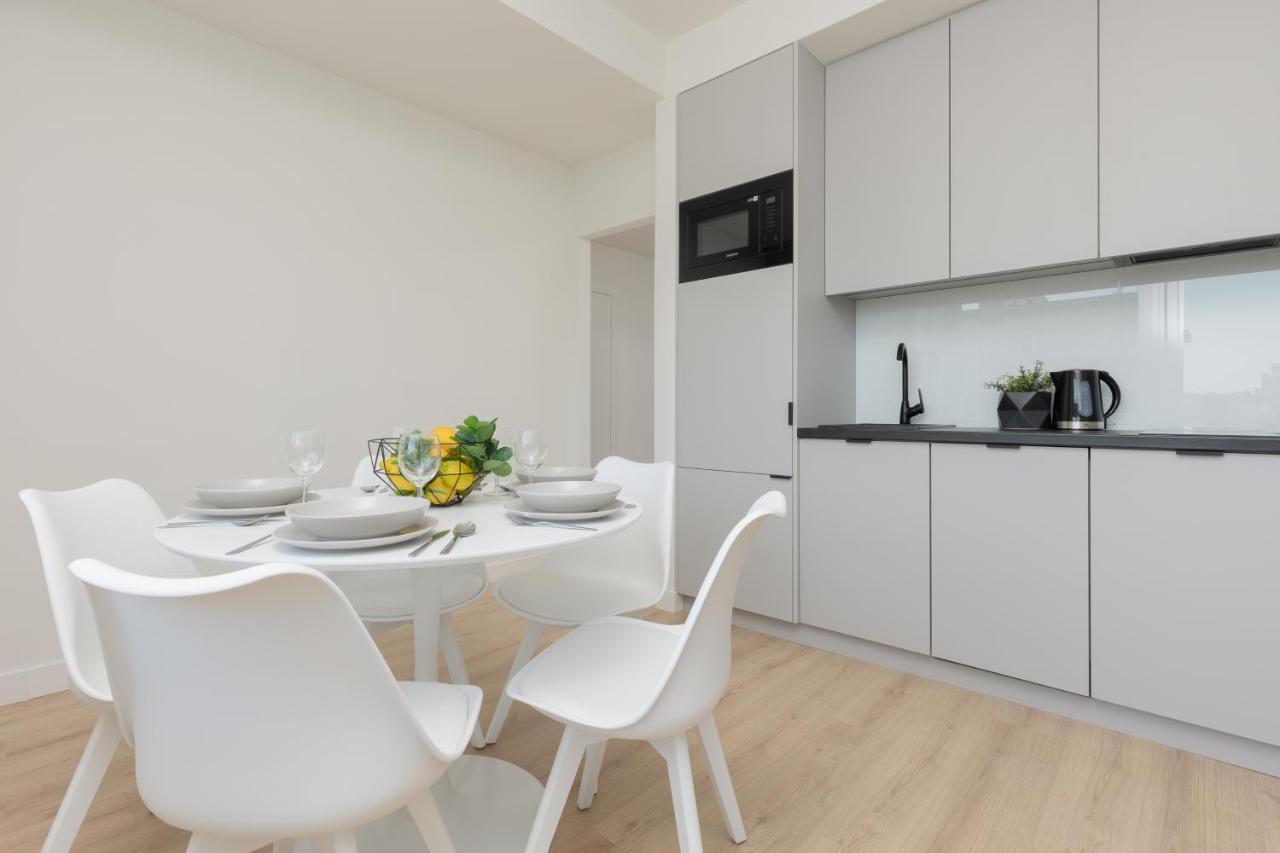 Amazing Spacious Apartments In Warsaw City Center By Noclegi Renters Exterior foto